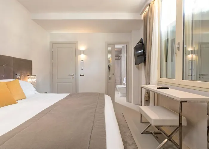 Palazzo Nainer Hotel 4*